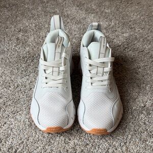 Reebok Cream White Shoes with Gum Soles Women’s 8.5 NWOT
